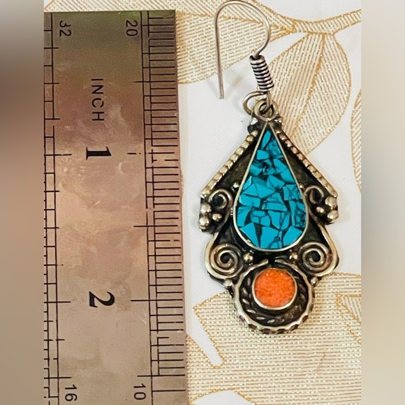 VTG Southwest Style Silver  Crushed Turquoise Dangle Earrings - Picture 4 of 5